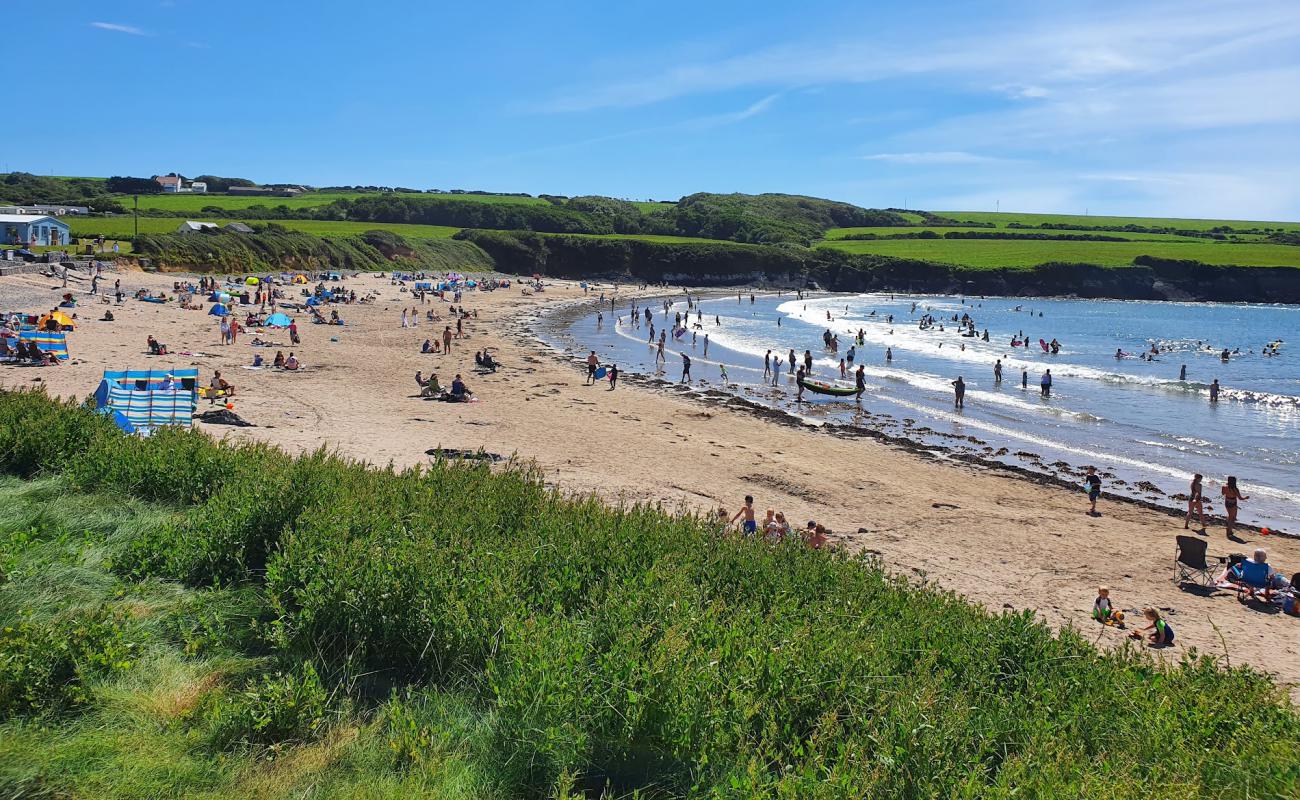 Photo de West Angle beach avec sable lumineux de surface