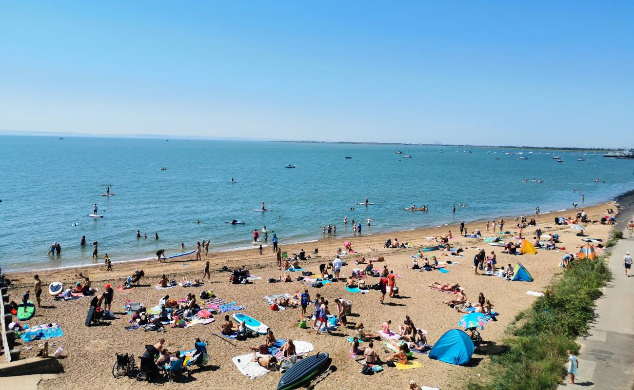 Photo de Plage de Chalkwell avec sable clair avec caillou de surface