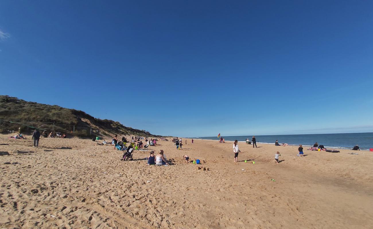Photo de Hemsby beach avec sable beige de surface