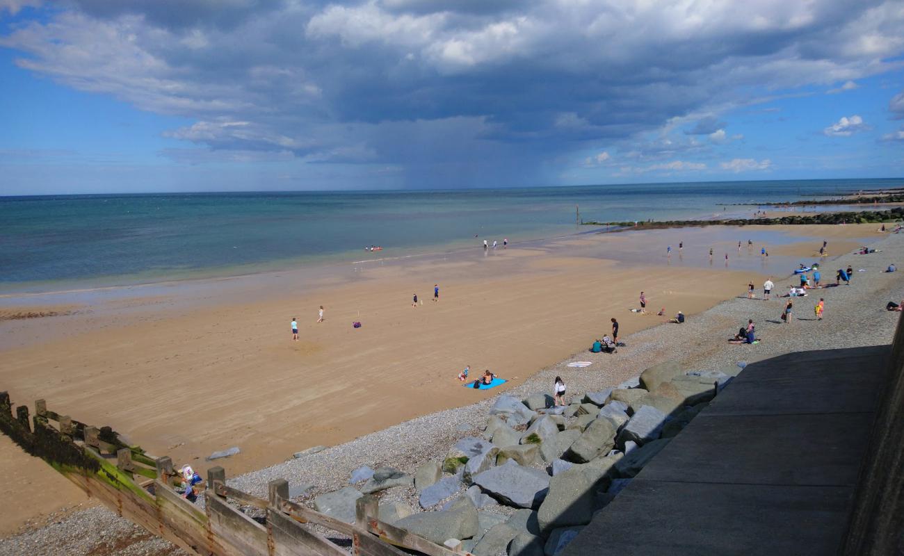 Photo de Plage de Sheringham avec sable gris & galets de surface