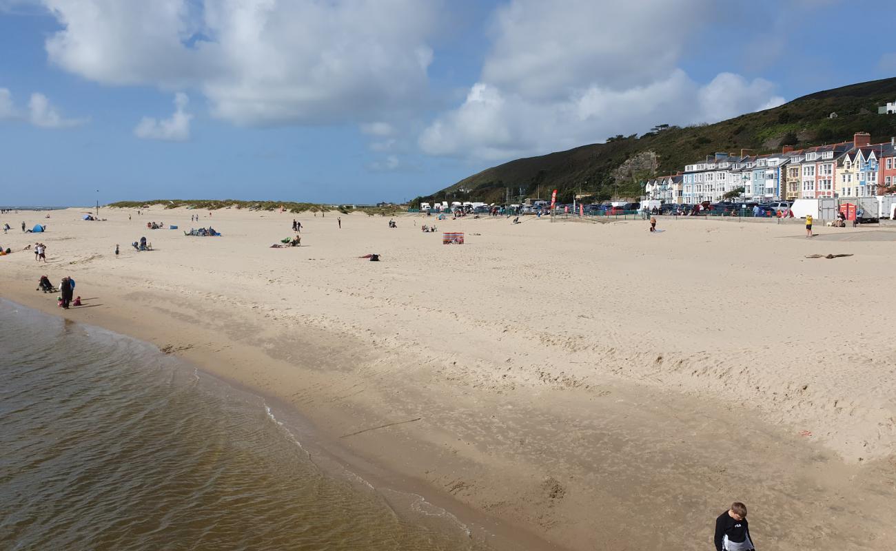 Photo de Plage d'Aberdyfi avec sable lumineux de surface