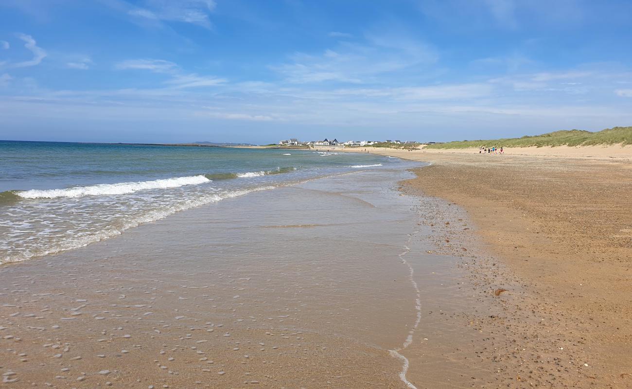 Photo de Traeth Llydan avec sable clair avec caillou de surface