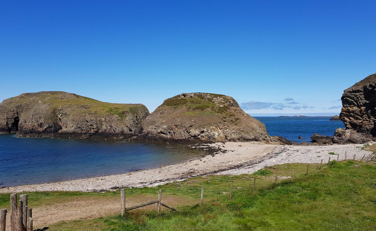 Photo de Traeth Ynys avec caillou gris de surface