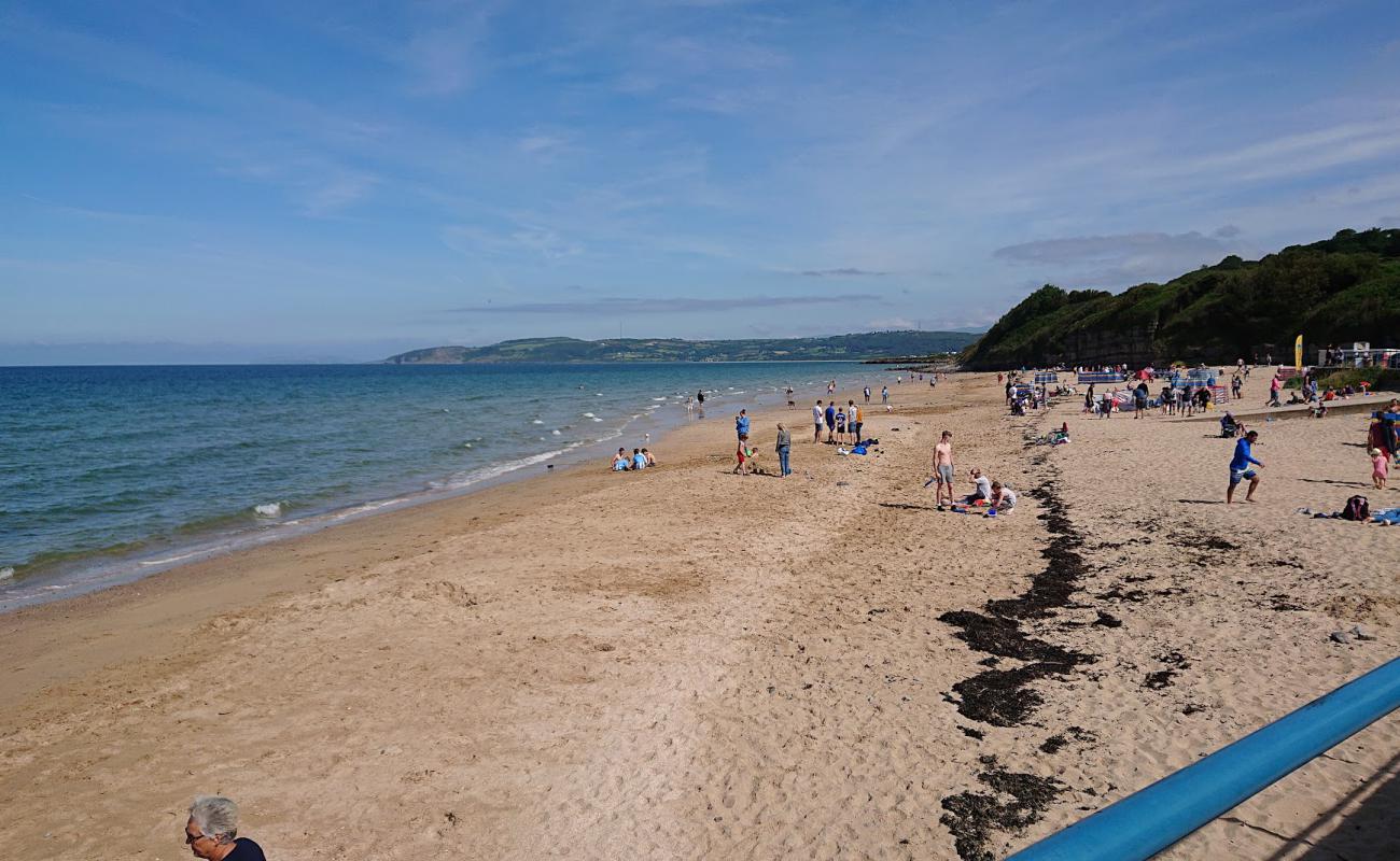 Photo de Plage de Benllech avec sable lumineux de surface