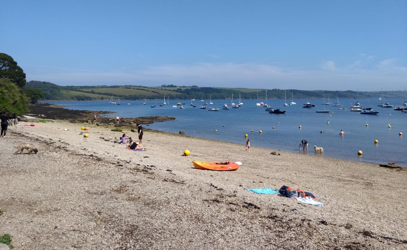 Photo de Loe Beach avec sable clair avec caillou de surface