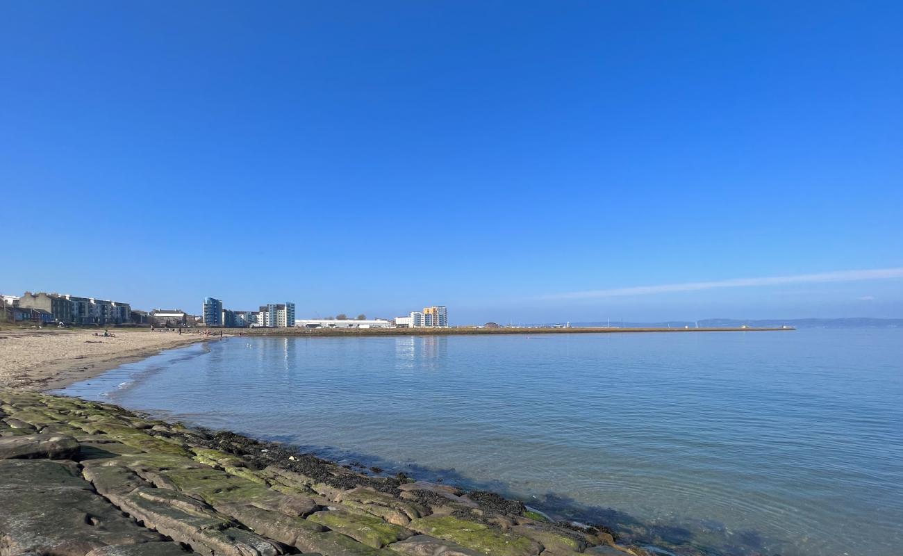 Photo de Wardie Bay avec sable beige de surface
