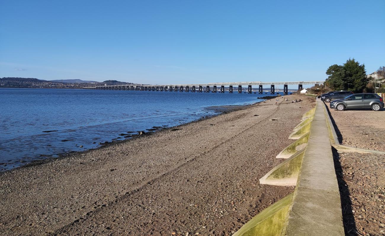 Photo de Wormit Bay Beach avec petits galets gris de surface