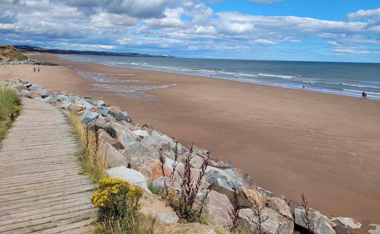 Photo de Montrose Beach avec sable beige de surface