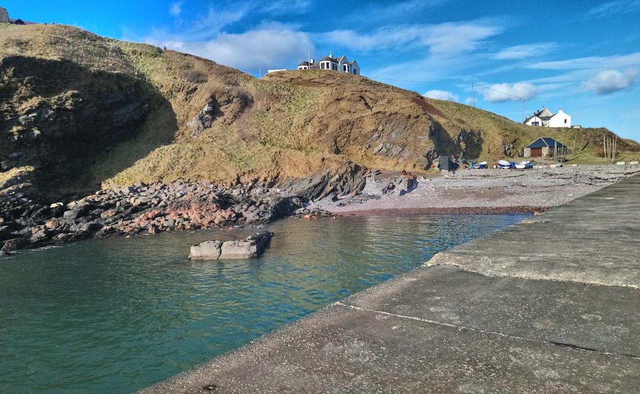 Photo de Cove Bay Harbour Beach avec roches de surface