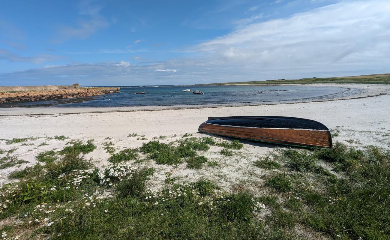 Photo de Rosehearty Beach avec sable lumineux de surface