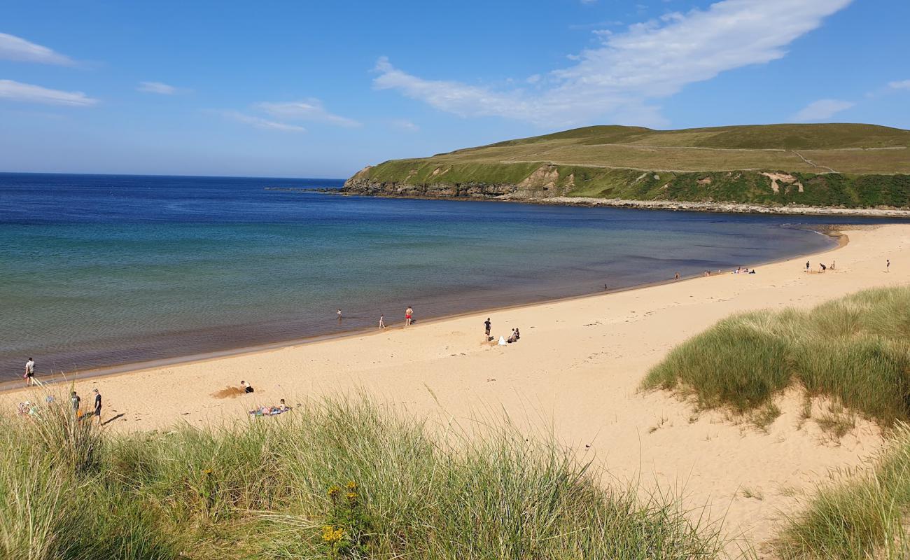 Photo de Melvich Beach avec sable beige de surface