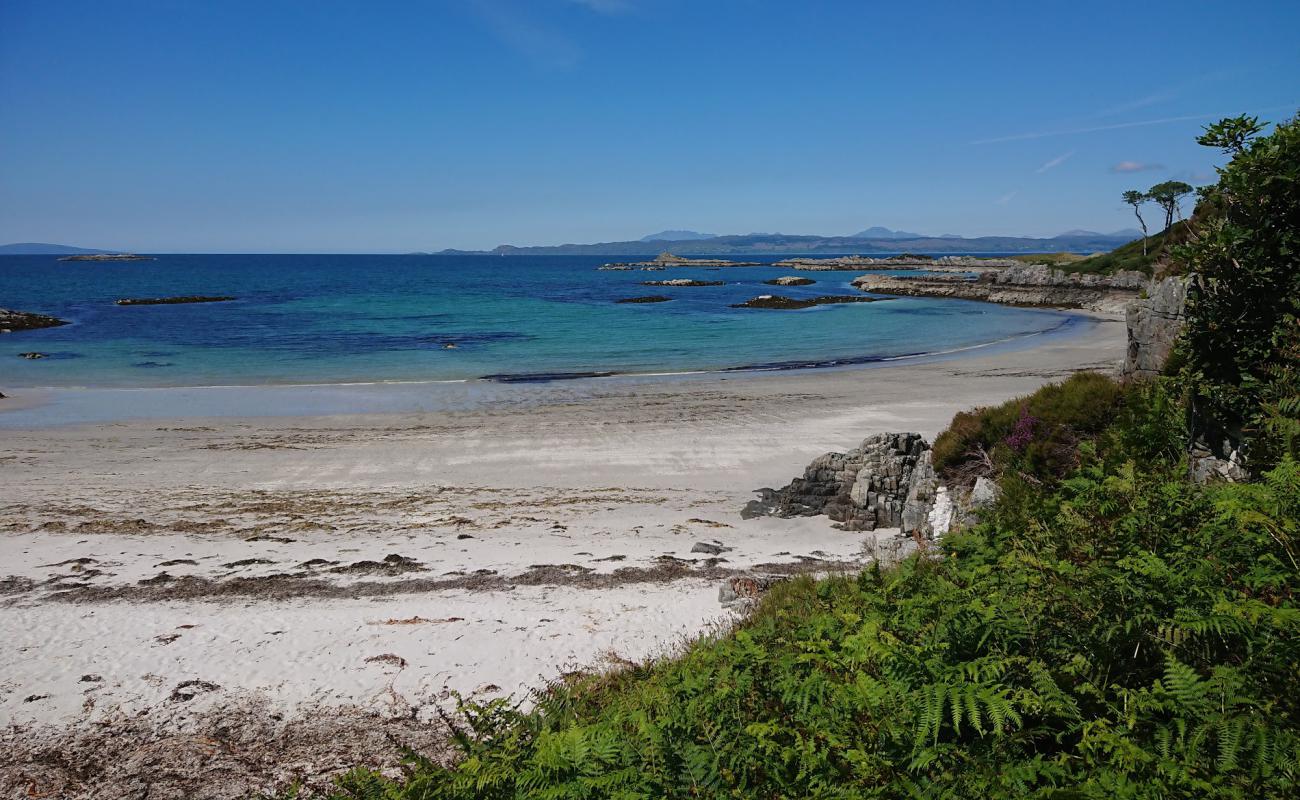 Photo de Camusdarach Beach II avec sable beige de surface
