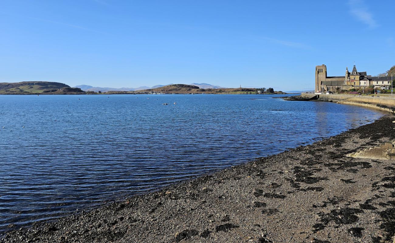 Photo de Oban Promenade avec galets gris de surface