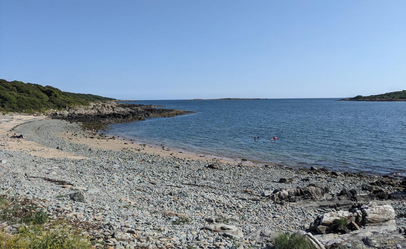 Photo de Carrick Beach avec galets gris de surface