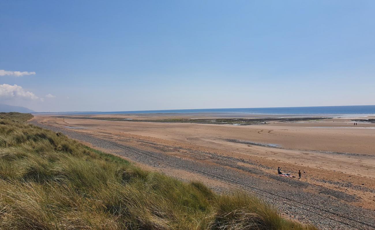 Photo de Drigg Sand Dunes & Beach avec sable clair avec caillou de surface