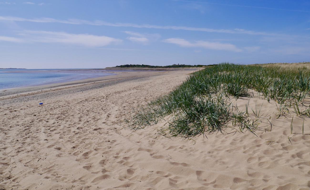 Photo de Millom Beach avec sable lumineux de surface