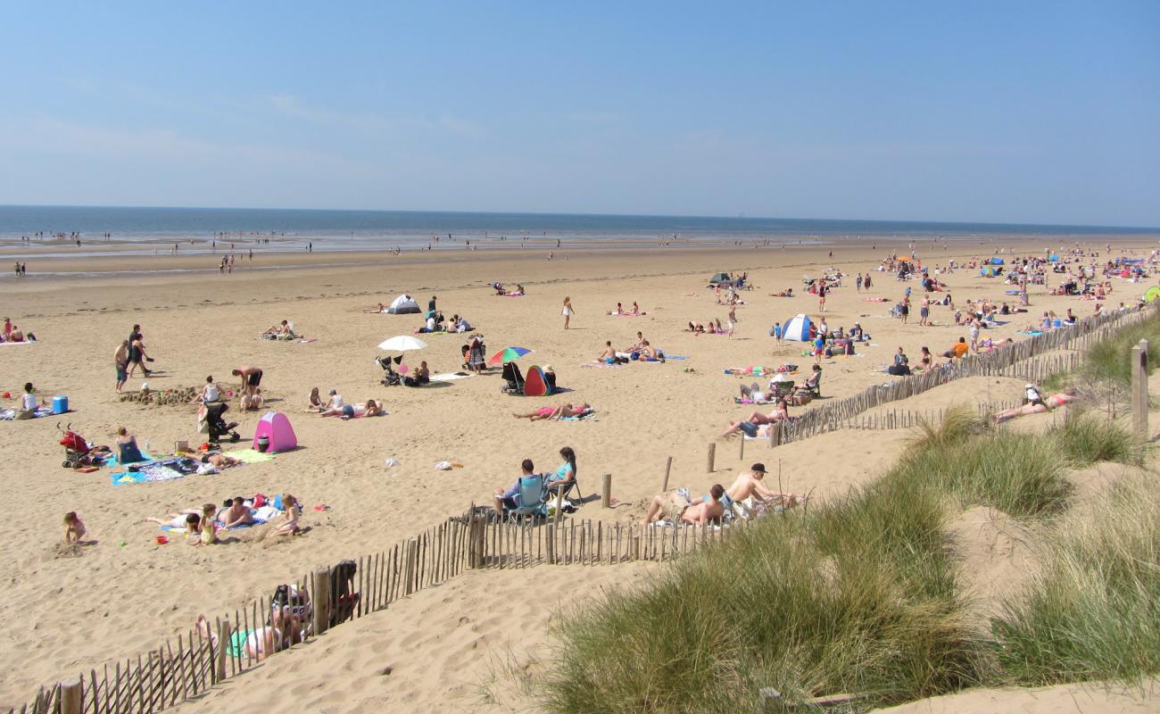 Photo de Plage de Formby avec sable lumineux de surface