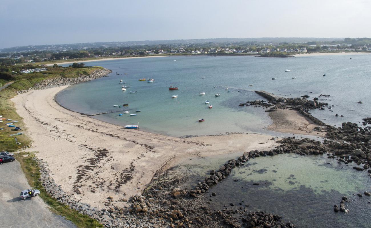 Photo de Amarreurs Harbour Beach avec sable lumineux de surface