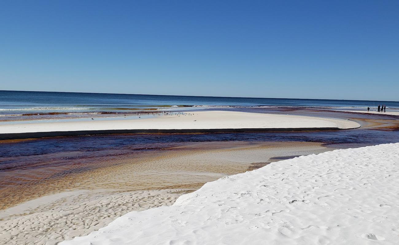 Photo de Grayton Beach West avec sable fin blanc de surface