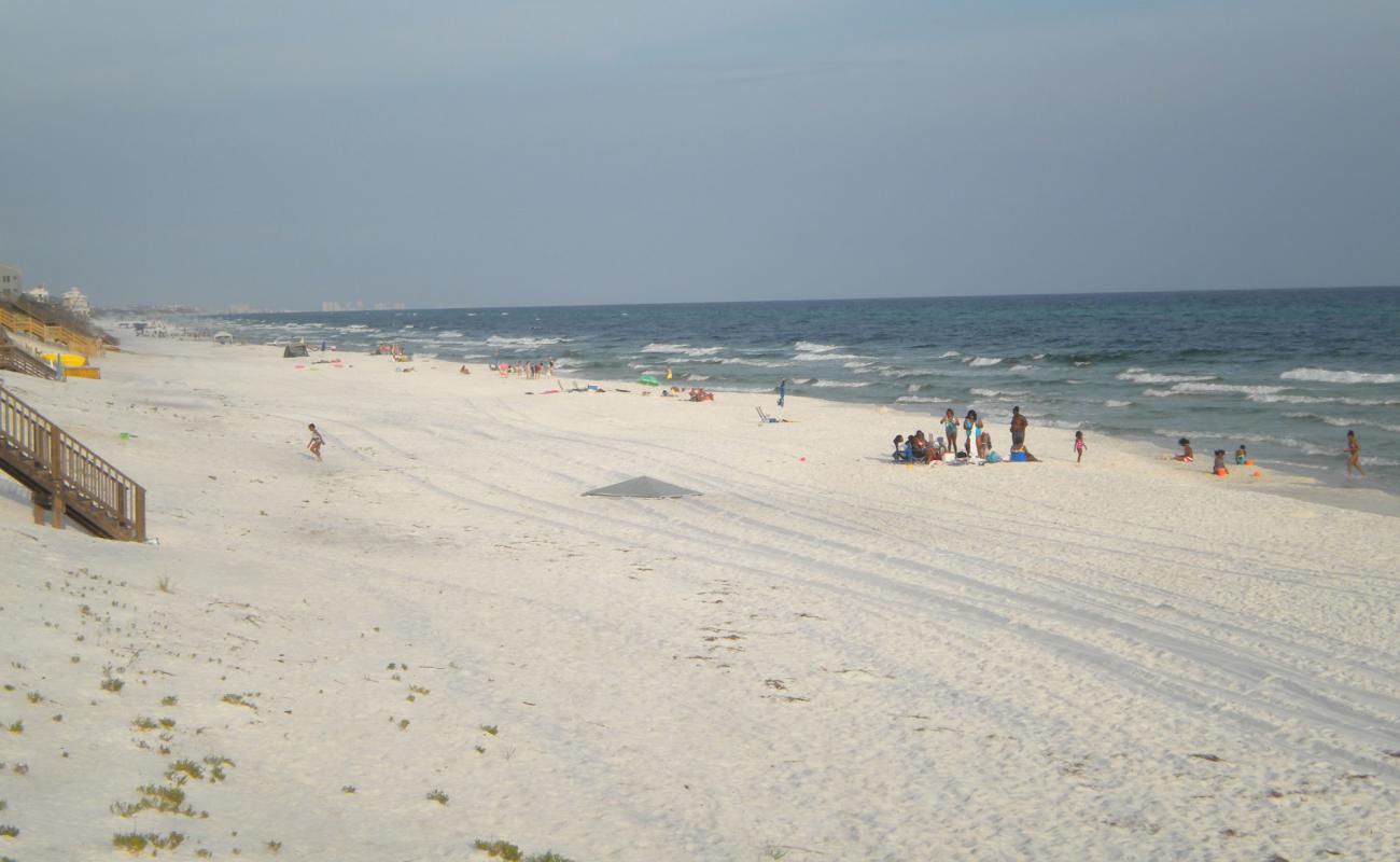 Photo de Seagrove Beach avec sable fin blanc de surface