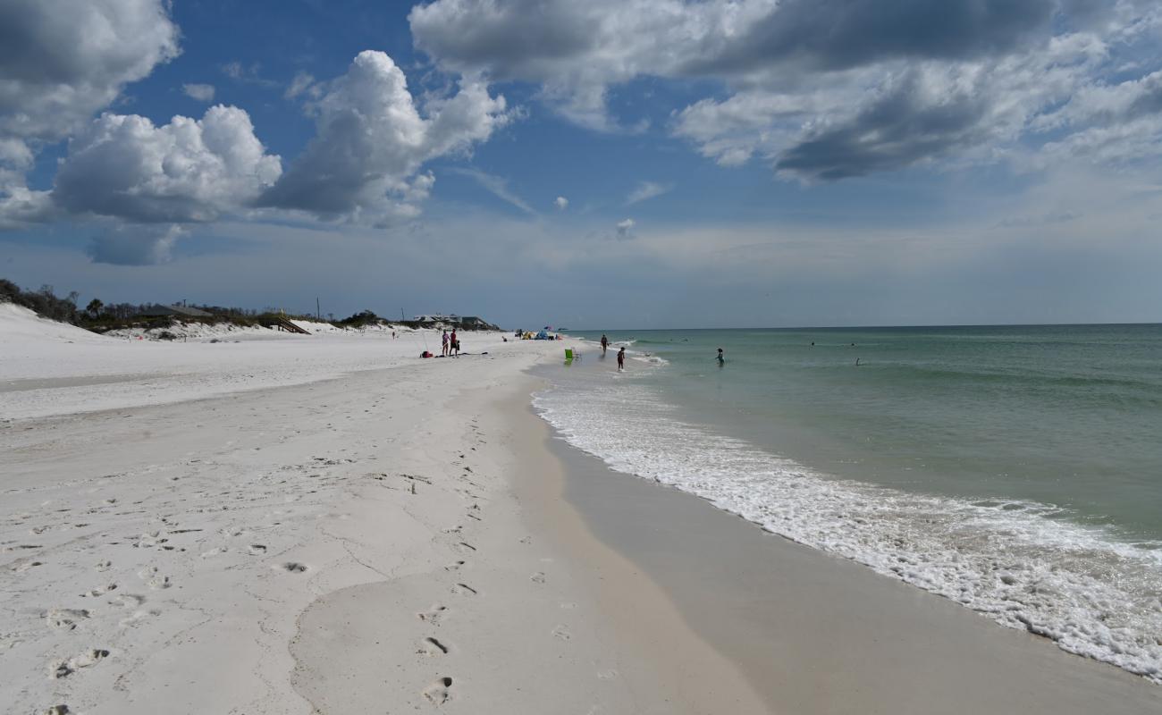 Photo de Eagle Harbor Beach avec sable fin blanc de surface