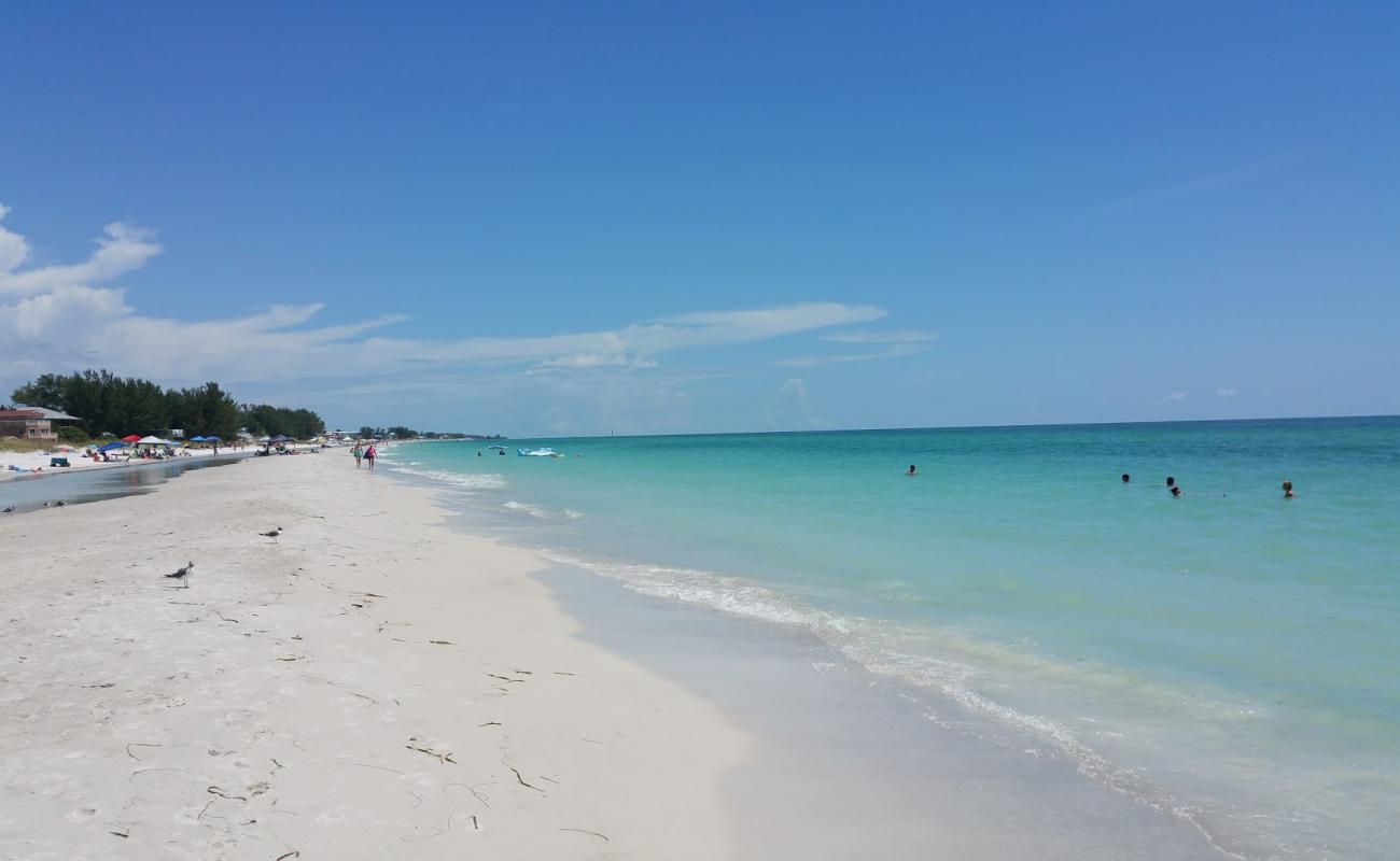 Photo de Anna maria beach avec sable blanc de surface