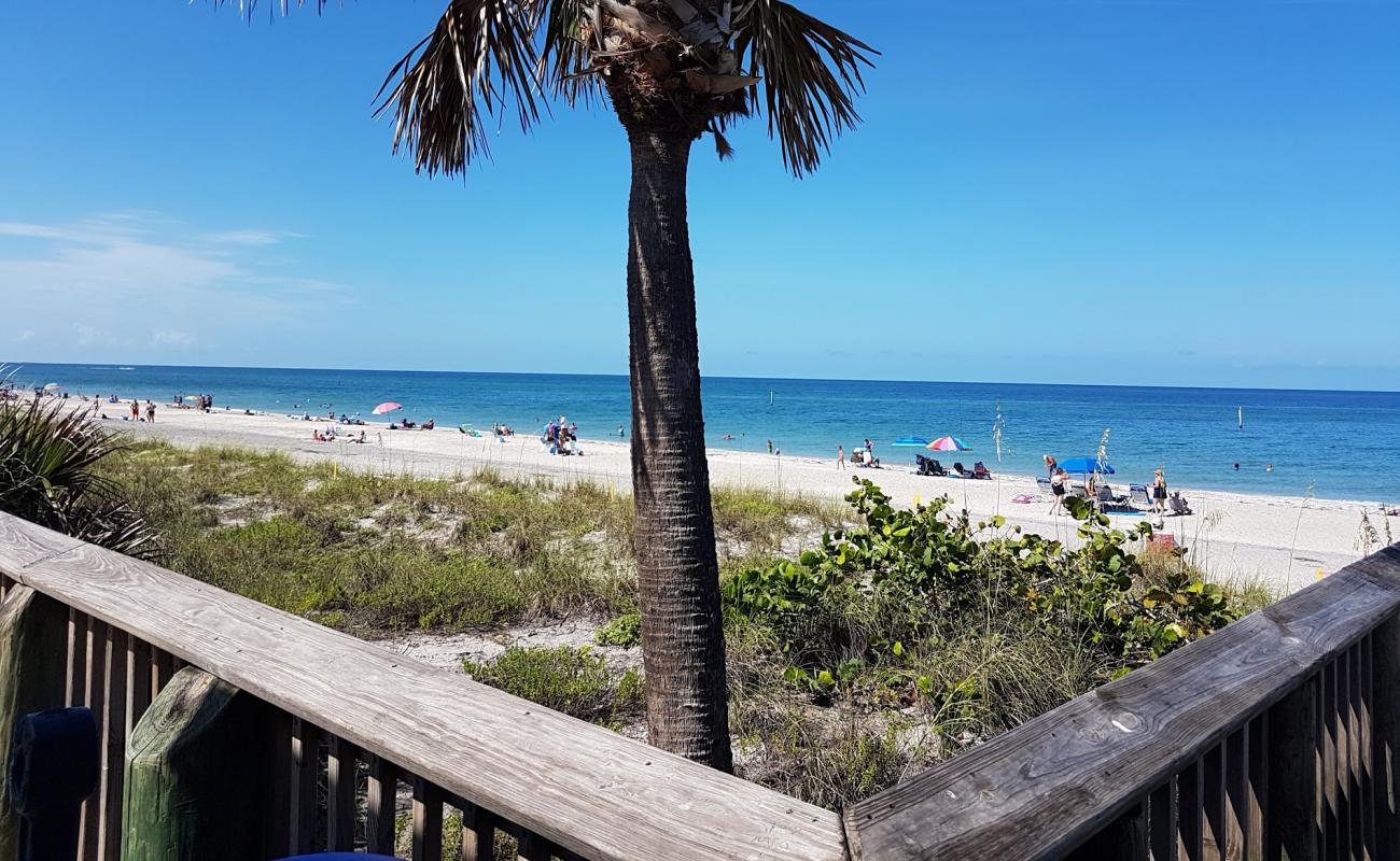 Photo de Englewood beach avec sable beige de surface