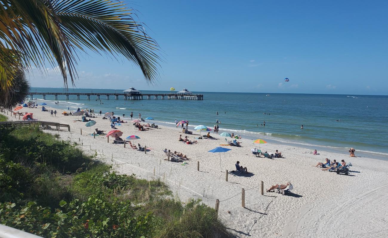Photo de Fort Myers beach avec sable beige de surface