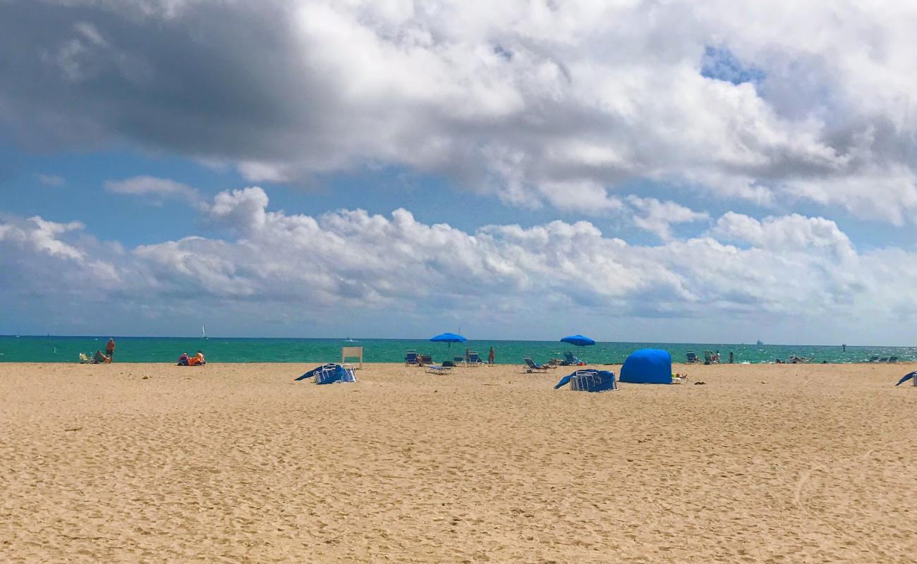 Photo de Whiskey Creek beach avec sable lumineux de surface