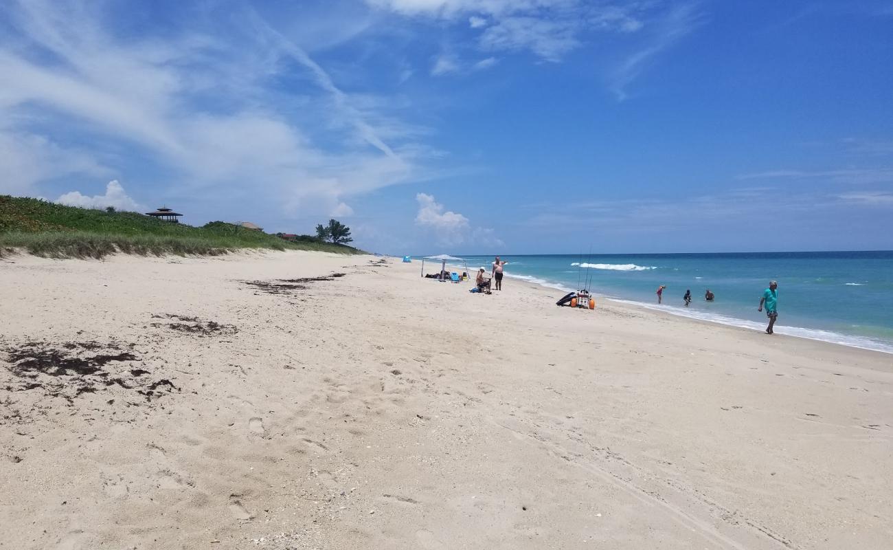 Photo de Indian River Oaks beach avec sable beige de surface