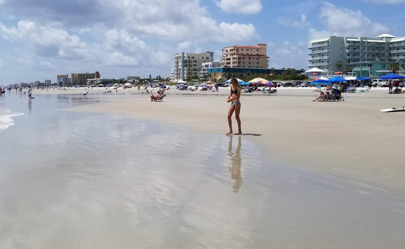 Photo de Flagler Av. Boardwalk avec sable fin et lumineux de surface