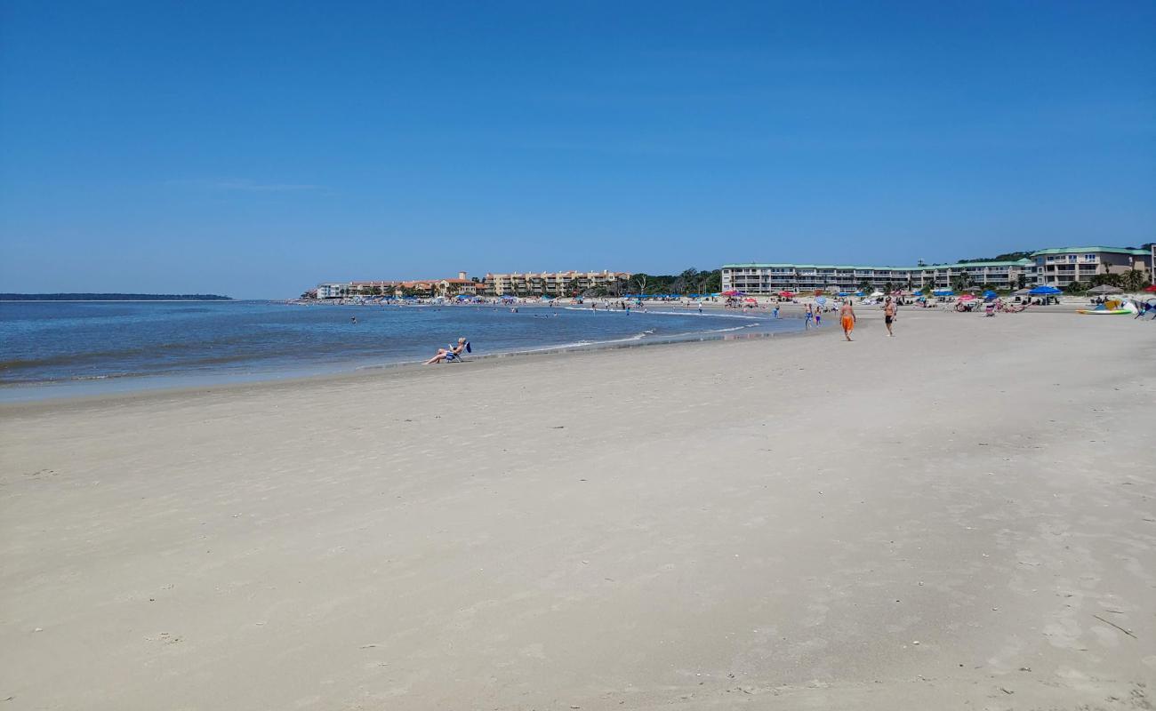 Photo de St. Simons island avec sable beige de surface
