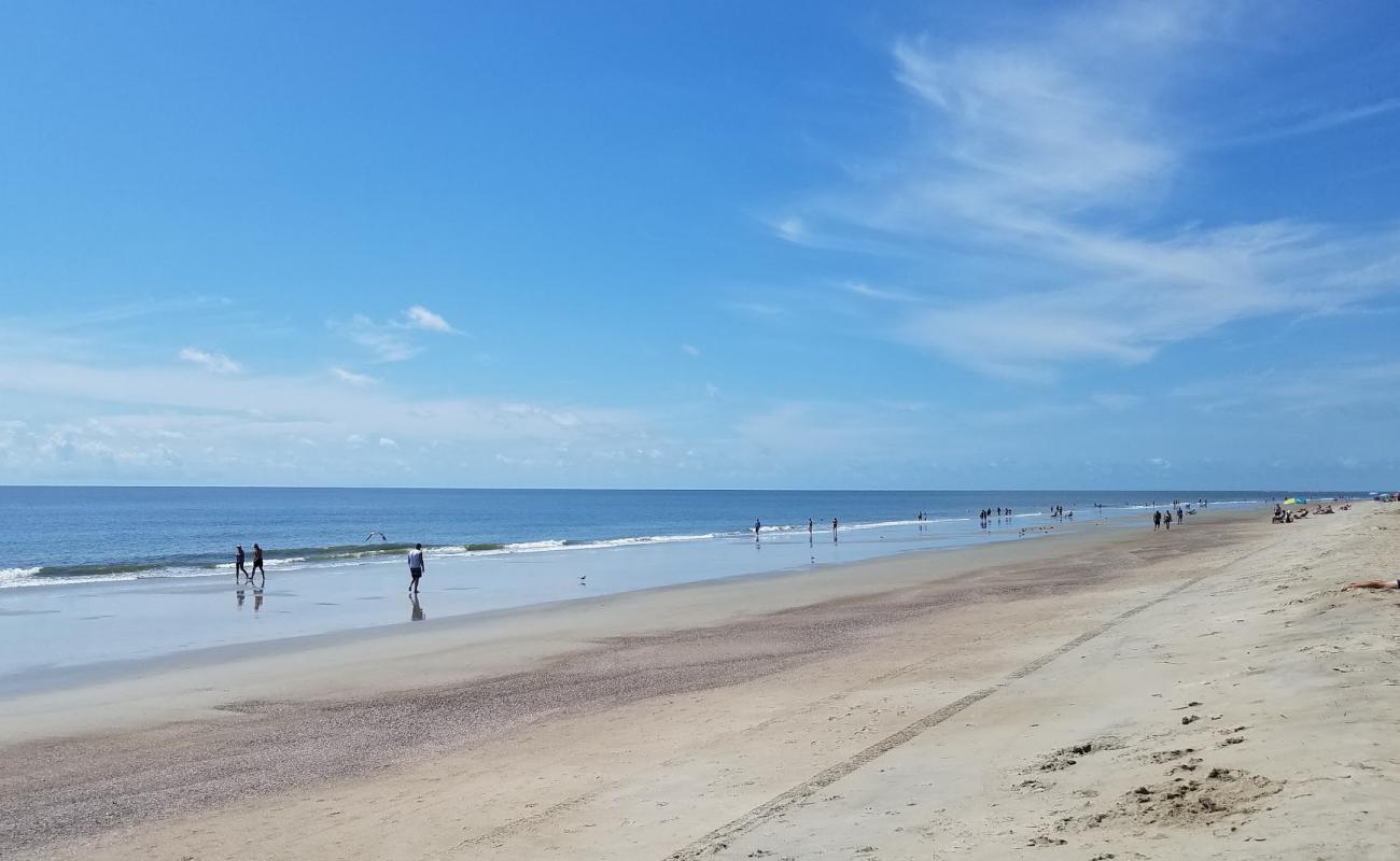 Photo de Mid beach avec sable lumineux de surface