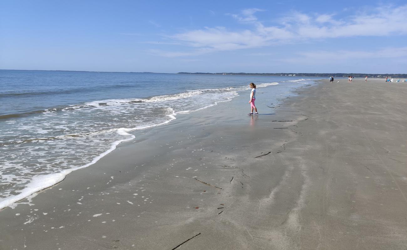 Photo de Holton Head South beach avec sable lumineux de surface