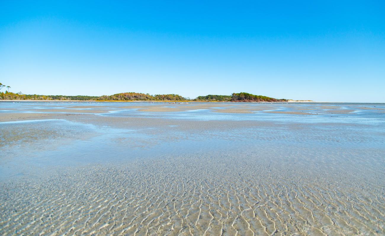 Photo de Cherry Grove Point avec sable lumineux de surface