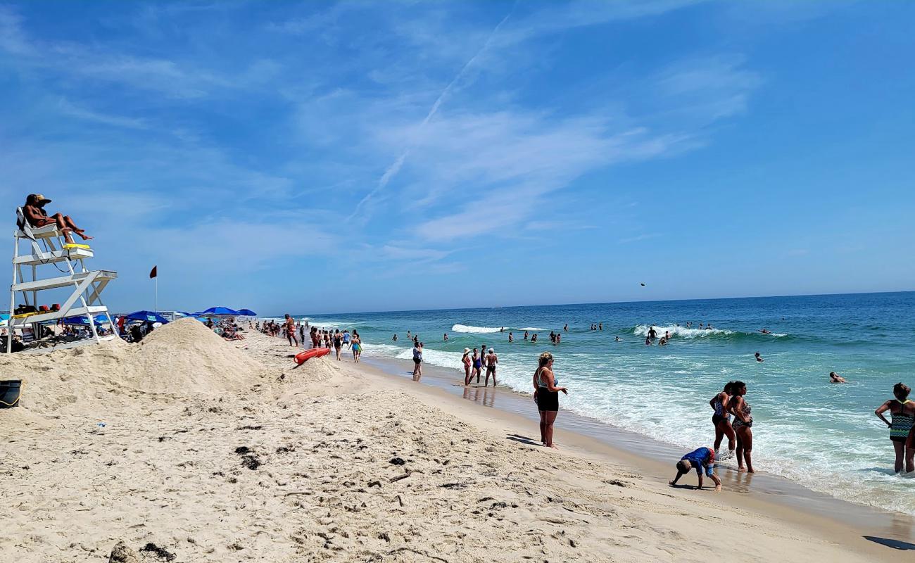 Photo de Cupsoque Beach avec sable lumineux de surface