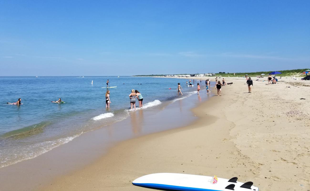 Photo de Montauk County Park avec sable lumineux de surface