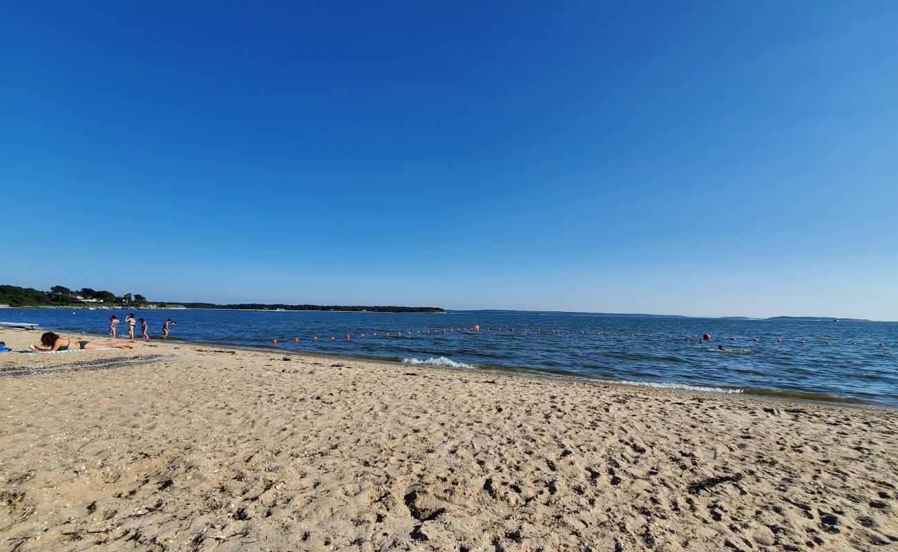 Photo de Wades Beach avec sable beige de surface