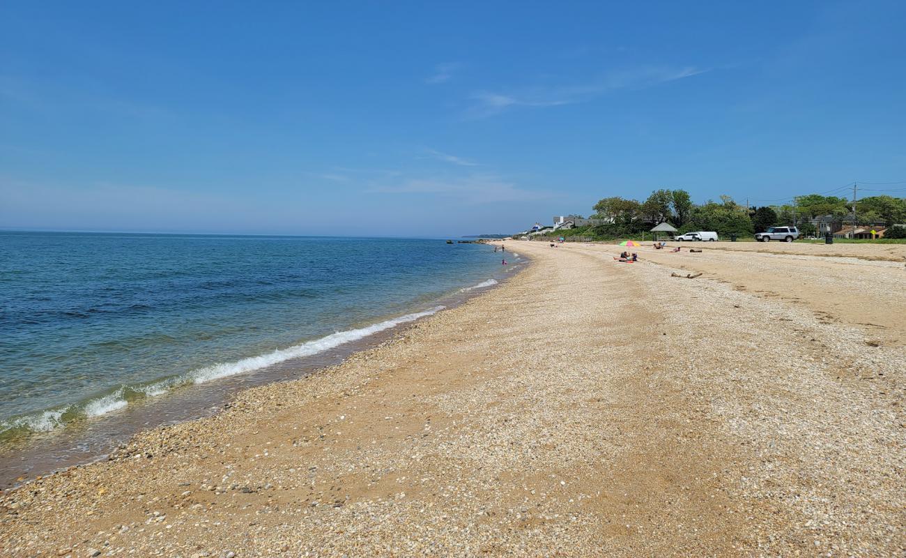 Photo de North Fork Beach avec sable clair avec caillou de surface