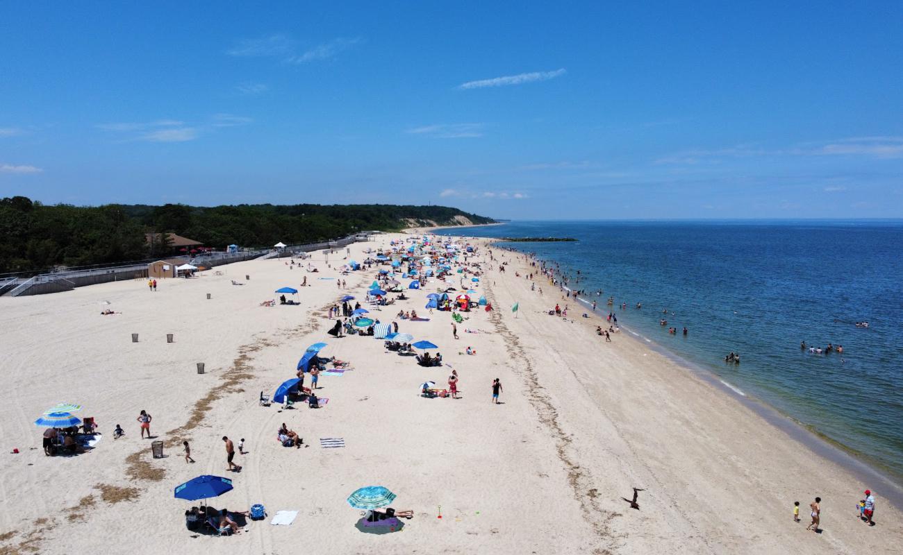 Photo de Sunken Meadow Beach avec caillou fin clair de surface