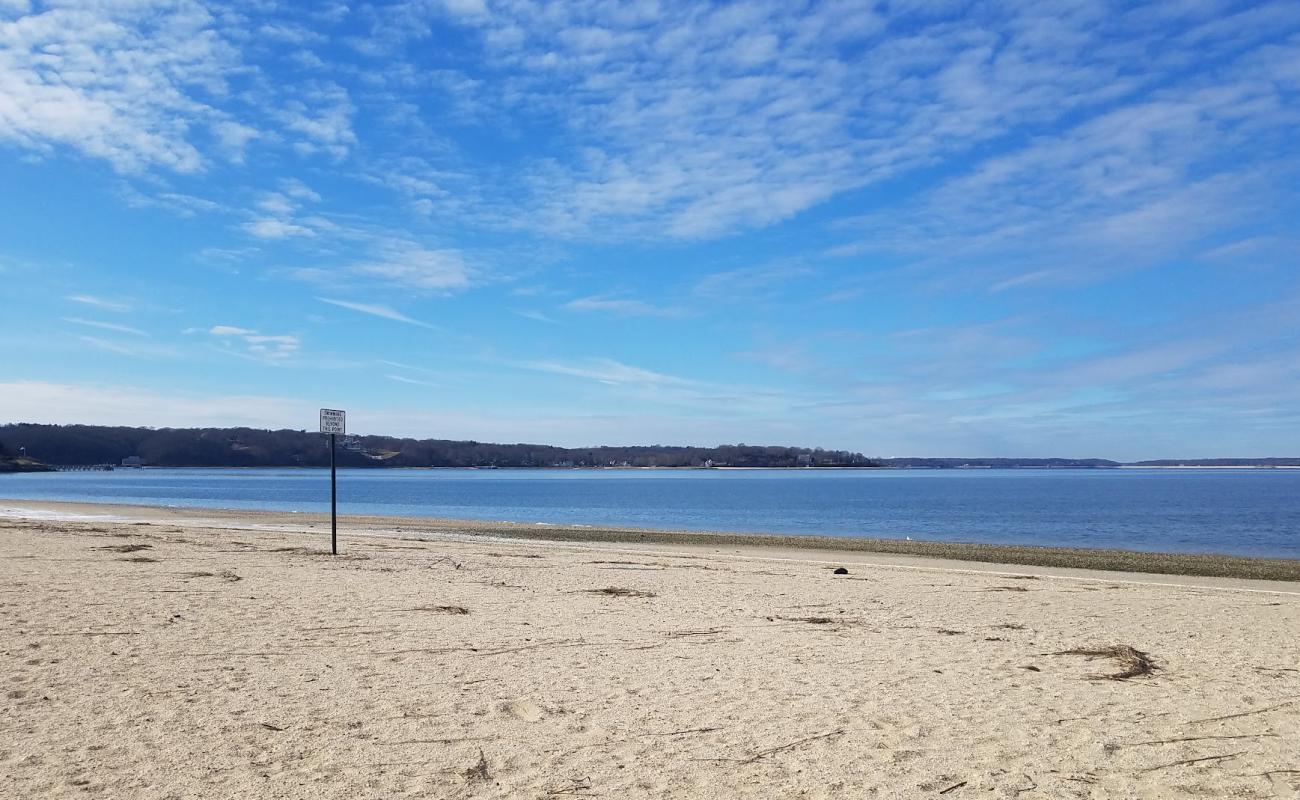 Photo de Steer's Beach avec sable beige & galets de surface