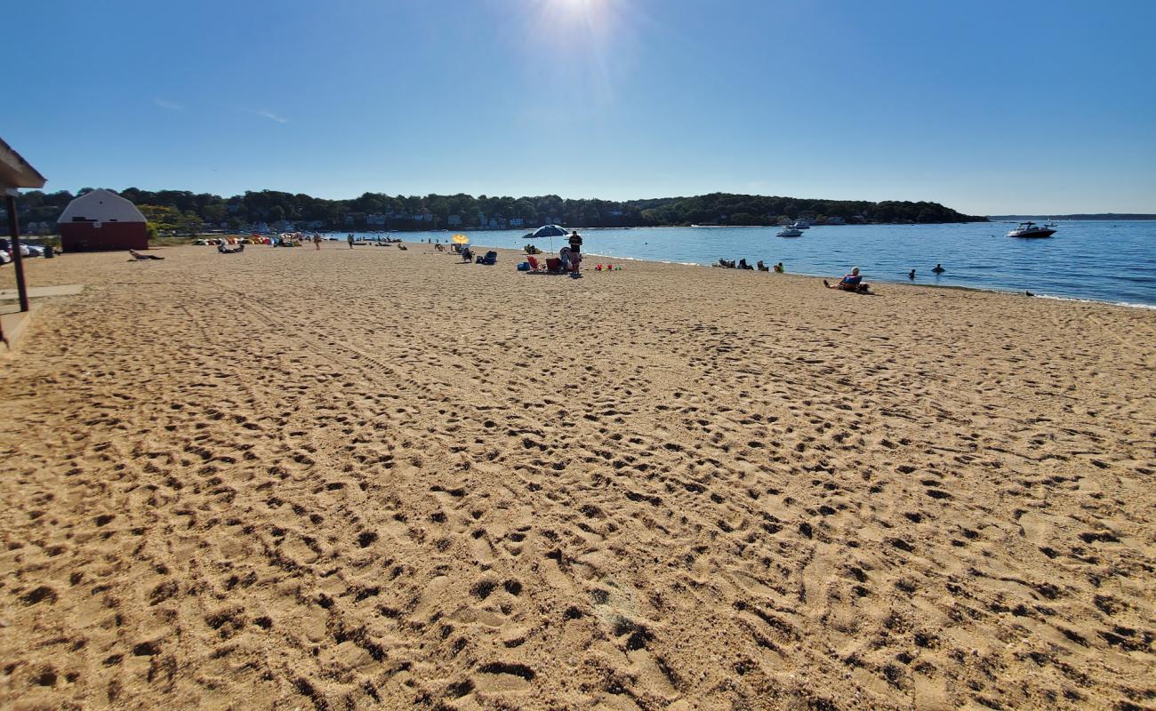 Photo de Centerport Beach avec petits galets beige de surface