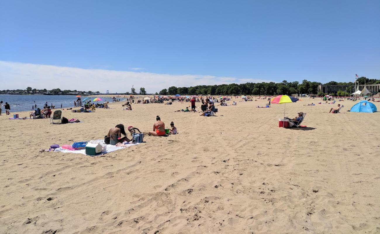 Photo de Orchard Beach avec sable beige de surface