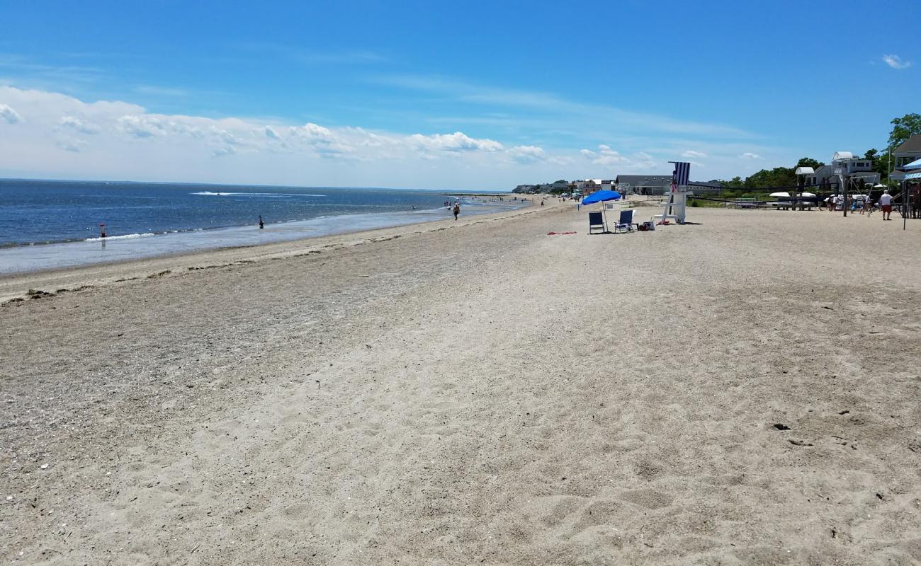 Photo de Jennings Beach avec sable beige de surface