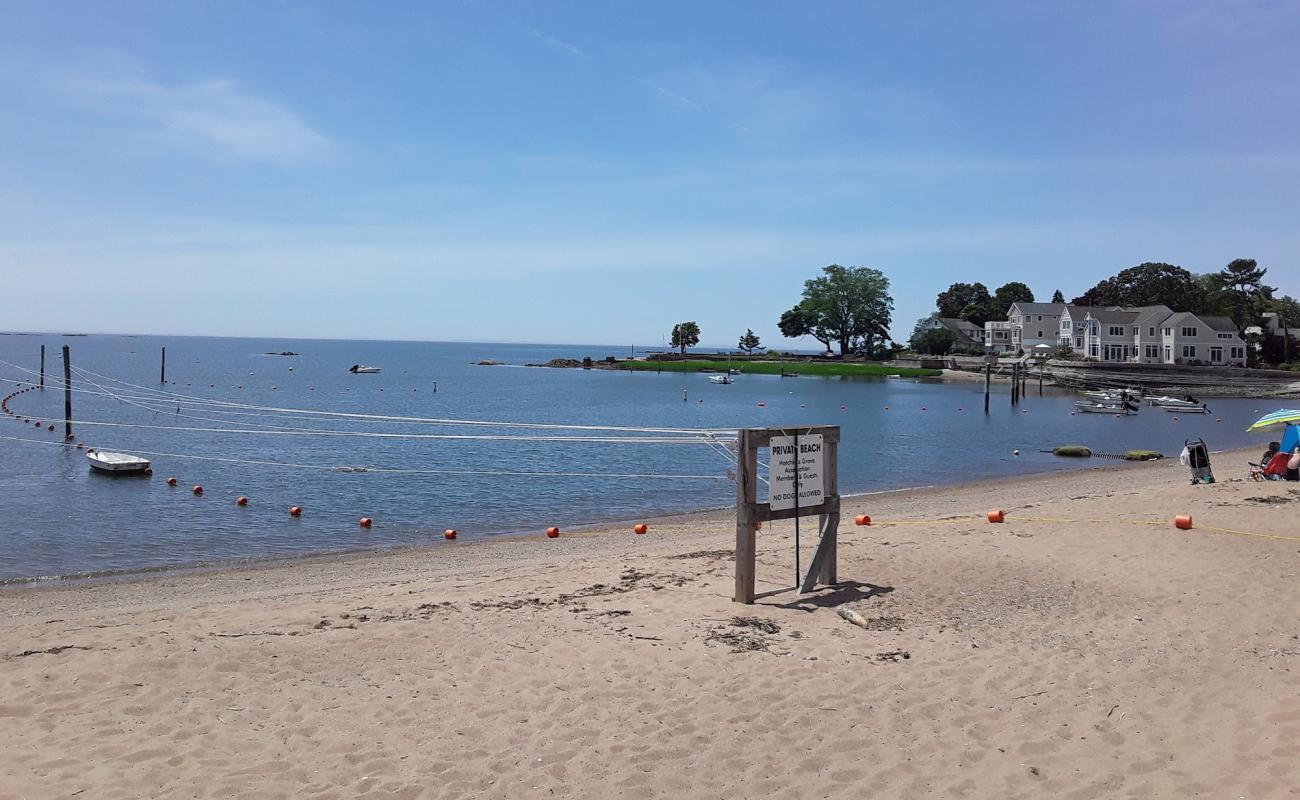 Photo de Hotchkiss Grove Beach avec sable beige de surface