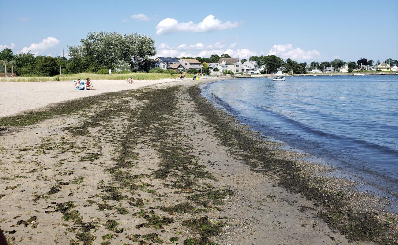 Photo de Esker Point Beach avec sable lumineux de surface