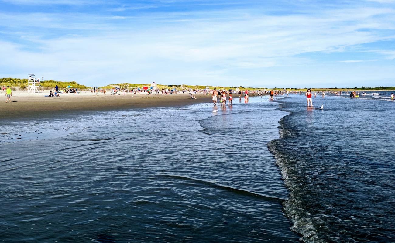 Photo de Second Beach avec sable beige de surface