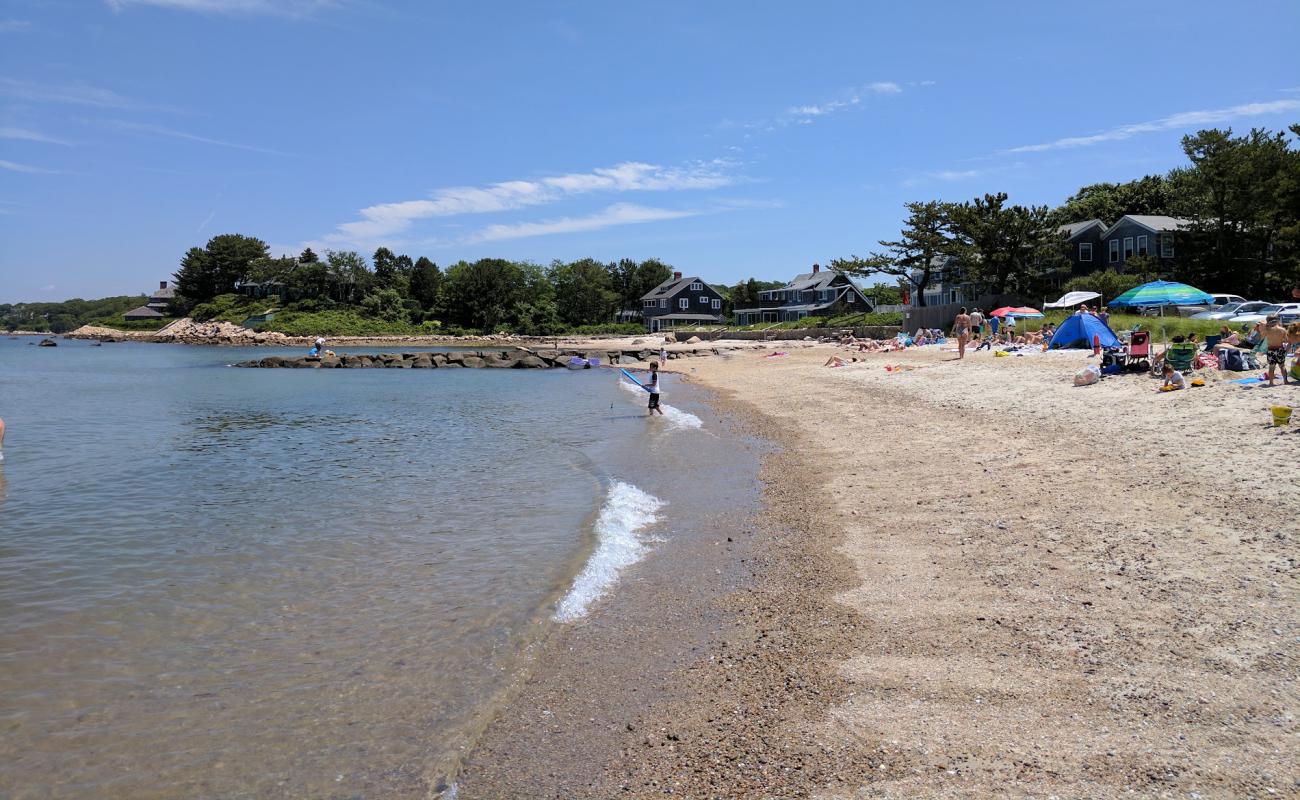 Photo de MBL Stony Beach avec sable beige & galets de surface