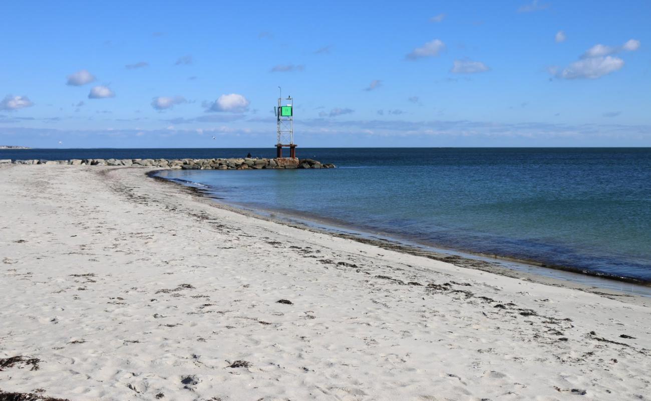 Photo de Bass River Beach avec sable beige de surface