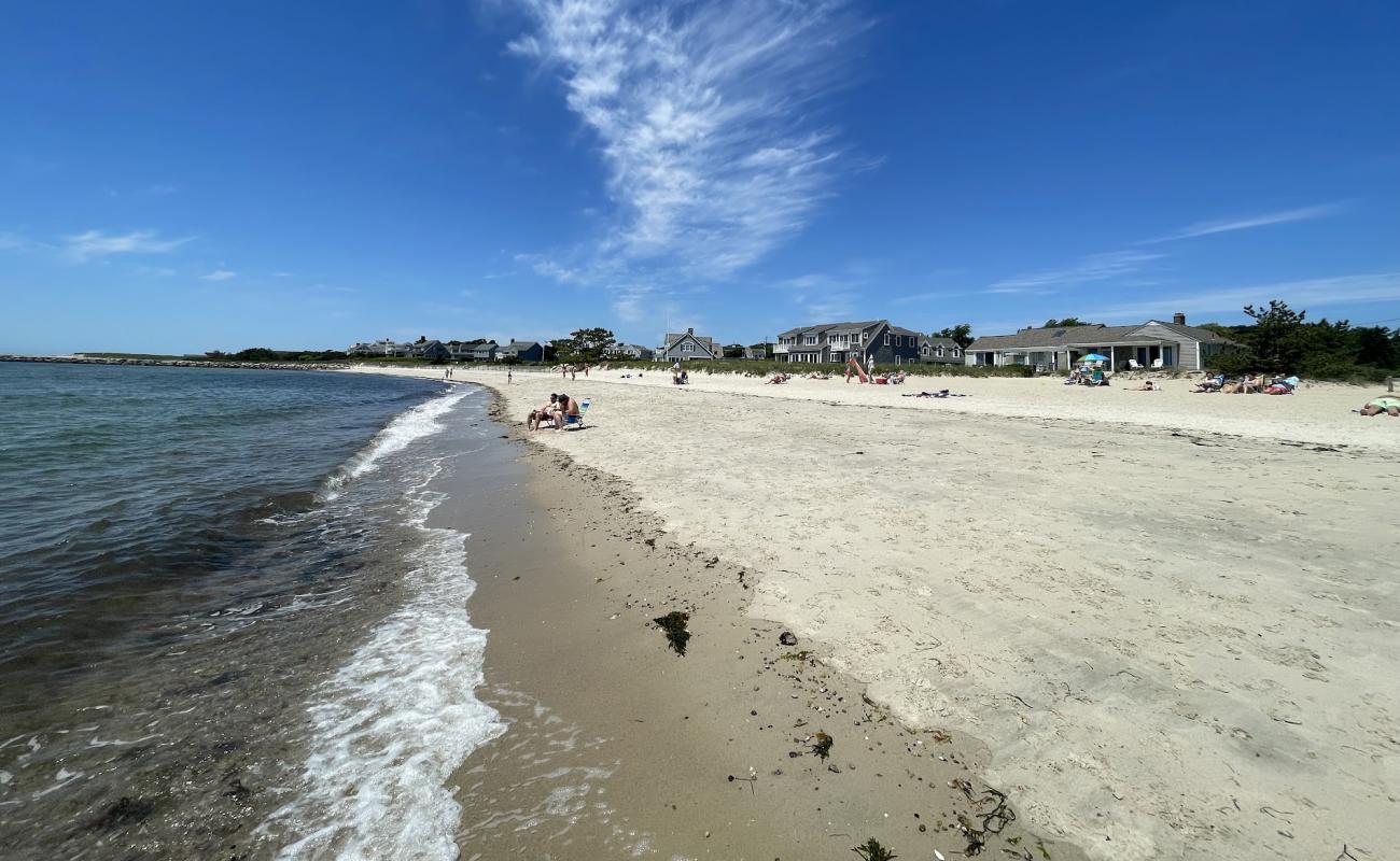 Photo de Pleasant Road Beach avec sable beige de surface